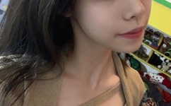 国外美女恶搞路人